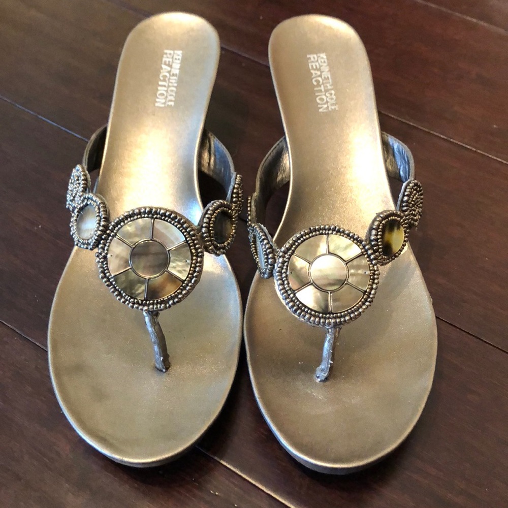 Kenneth Cole Reaction Wedges